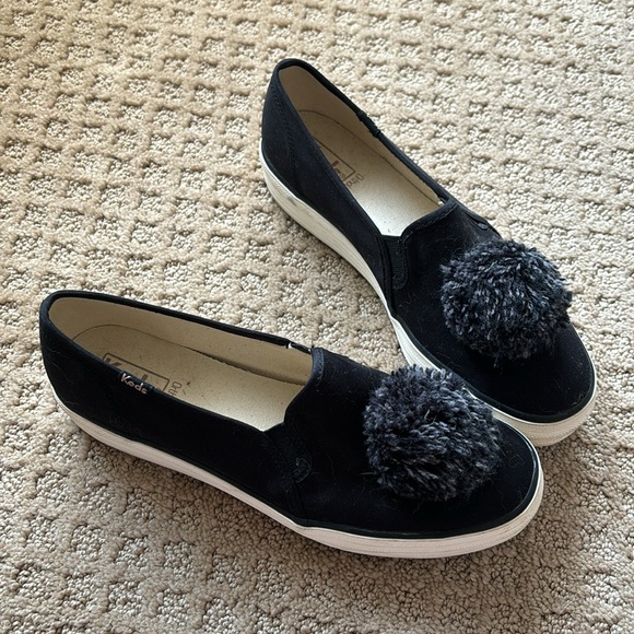Keds Black Pom Pom slip on shoe - Picture 1 of 6